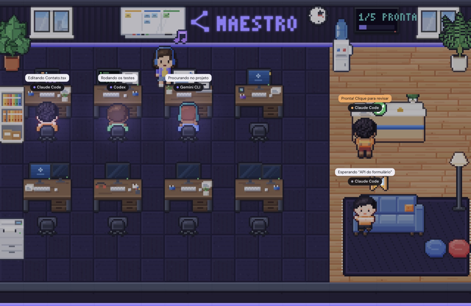 Sala do Maestro em pixel art: várias IAs de costas nas mesas com o monitor mostrando código e testes, uma esperando no sofá e outra entregando a caixa na mesa de revisão